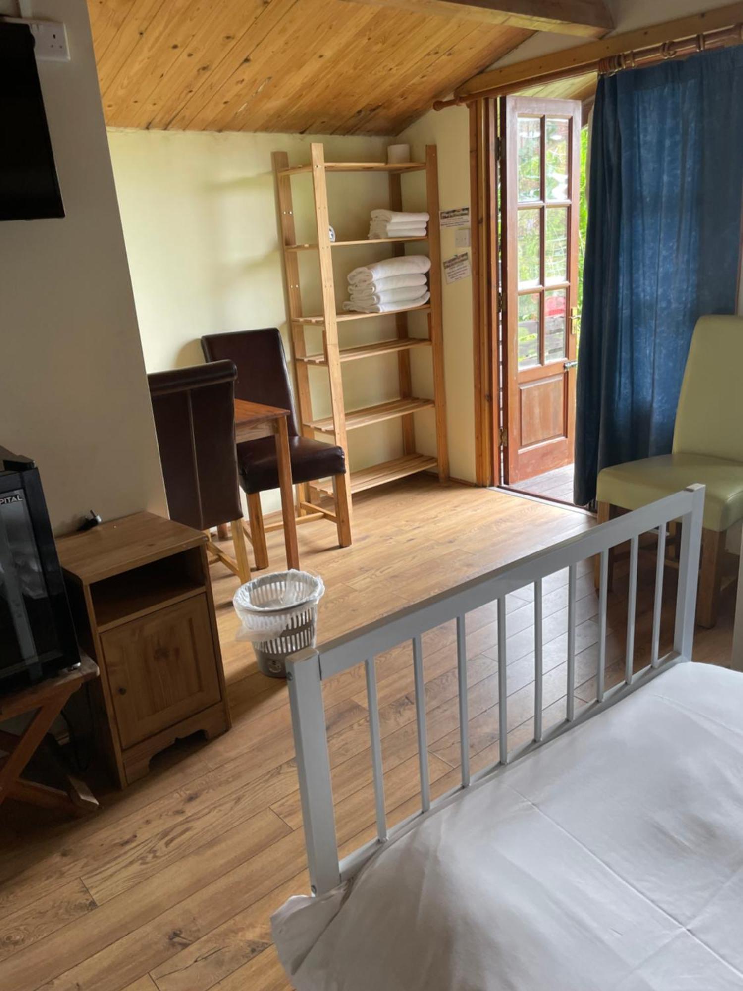 Bridge Farm Guesthouse Rooms Dundry Kültér fotó