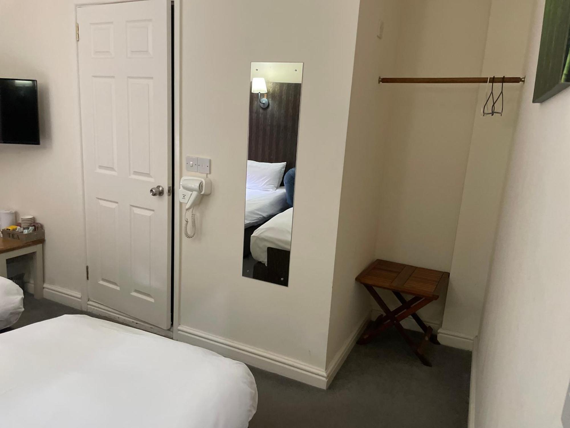 Bridge Farm Guesthouse Rooms Dundry Kültér fotó