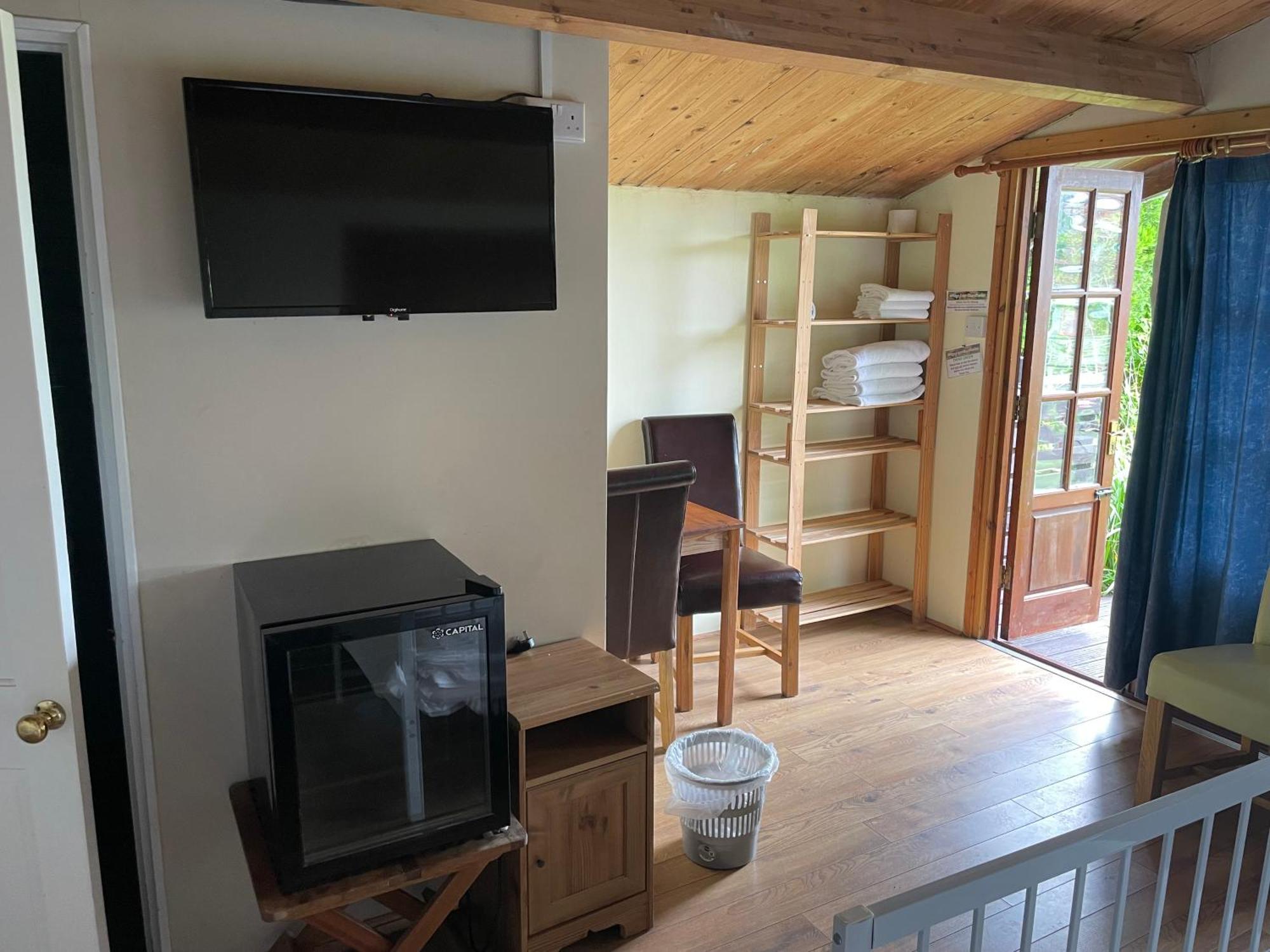 Bridge Farm Guesthouse Rooms Dundry Kültér fotó