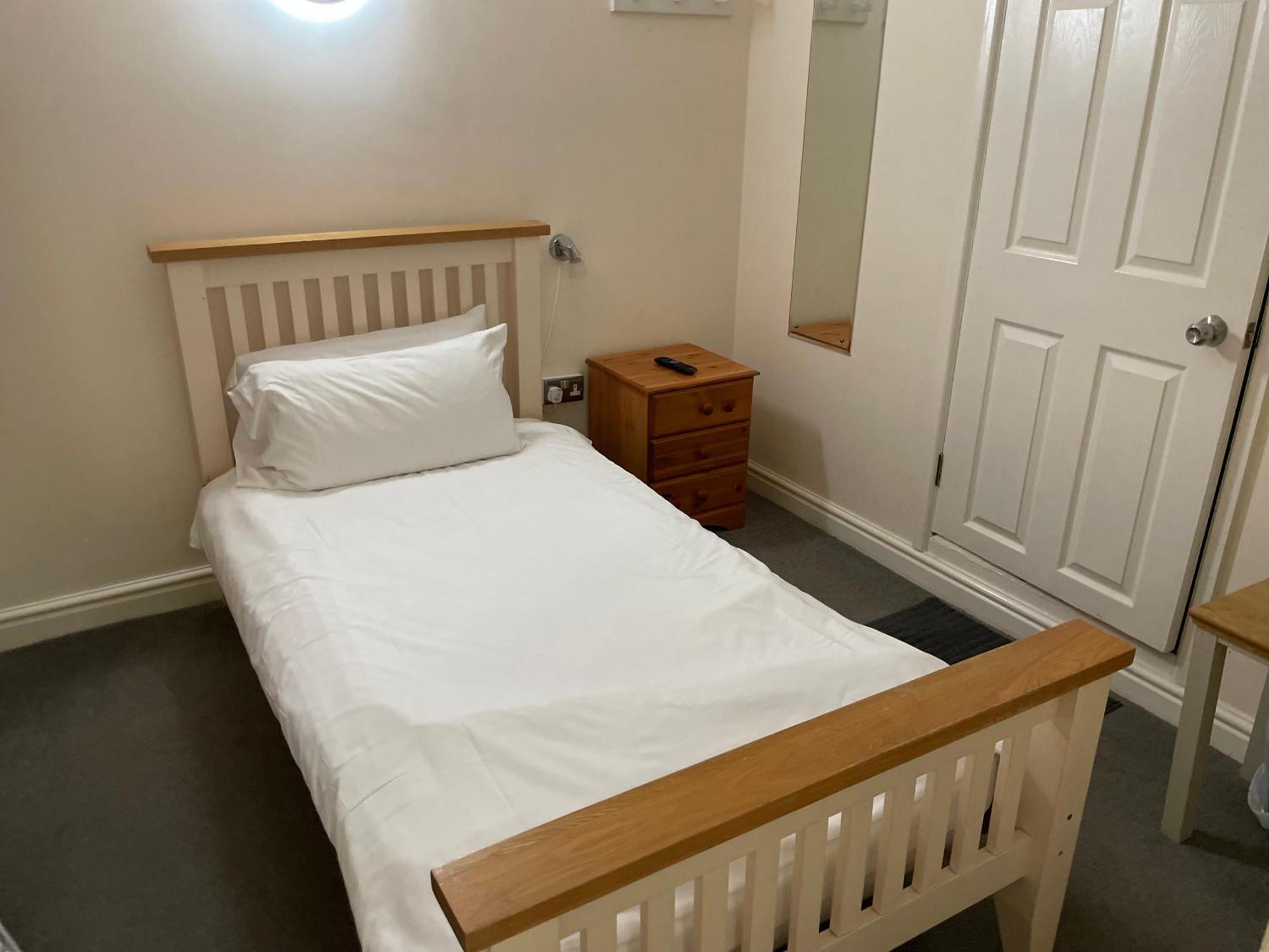 Bridge Farm Guesthouse Rooms Dundry Kültér fotó