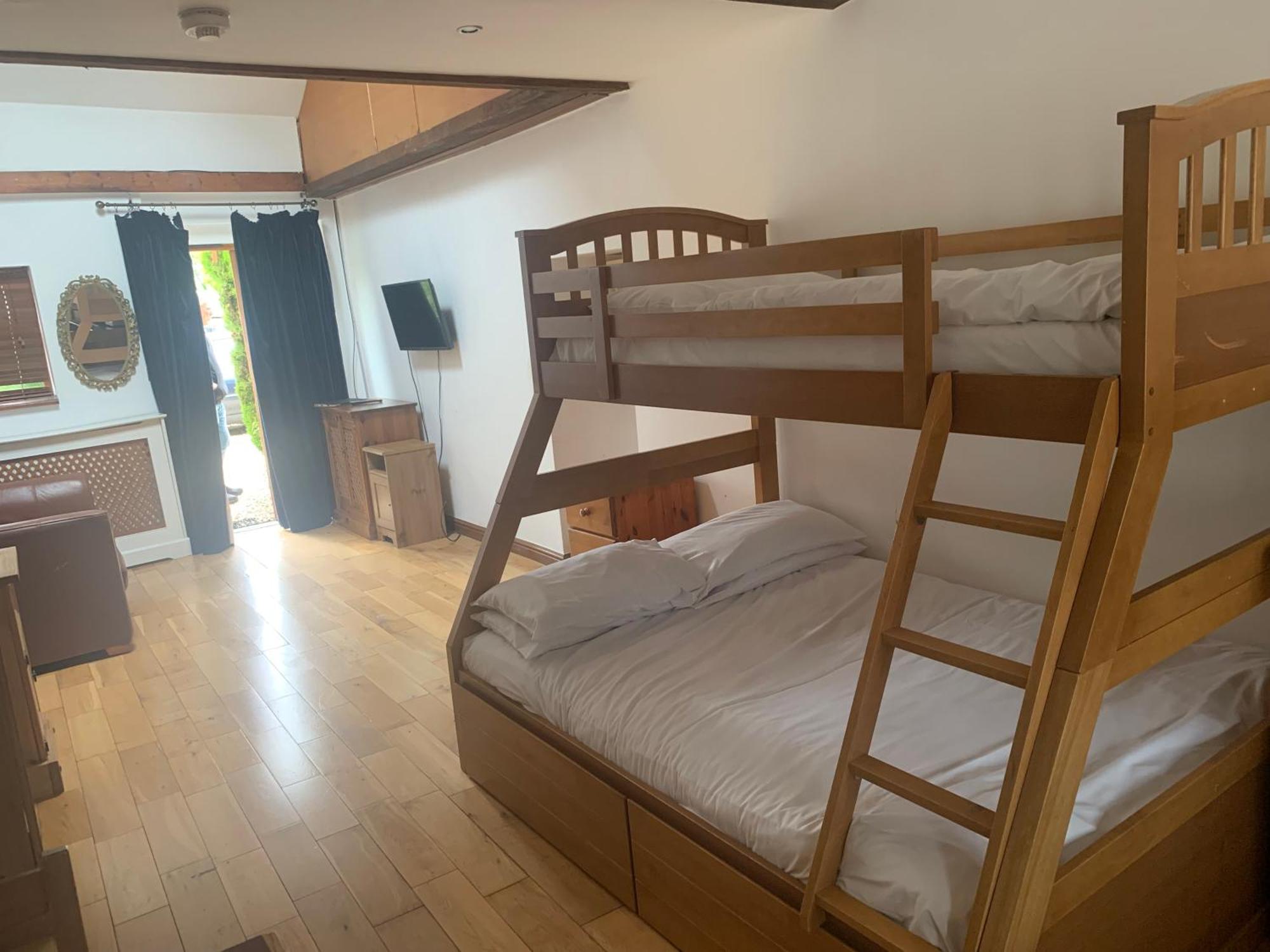 Bridge Farm Guesthouse Rooms Dundry Kültér fotó
