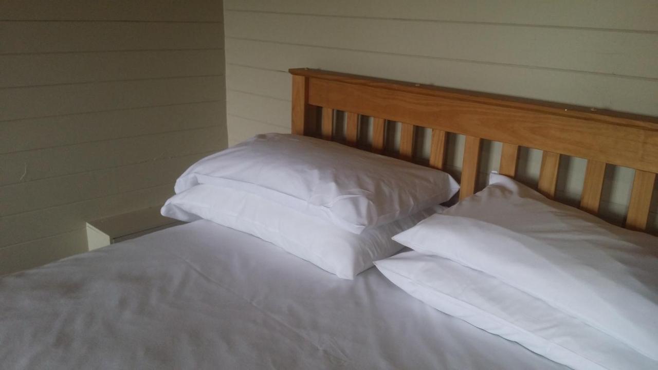 Bridge Farm Guesthouse Rooms Dundry Kültér fotó